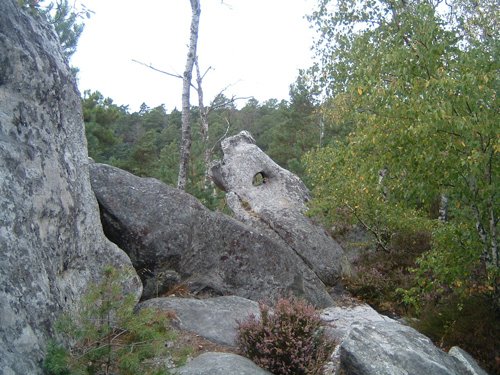 Des beaux rochers! c'est bon pour le didge ça !