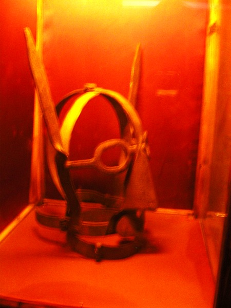 Et celui qui dit une connerie, c'est le bonnet d'ene à l'ancienne!! Zou!<br /><br />Je crois que je vais en commander un bon gros carton moi!!