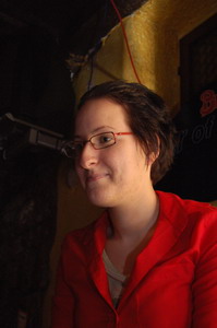 Angy, comme elle est souriante !