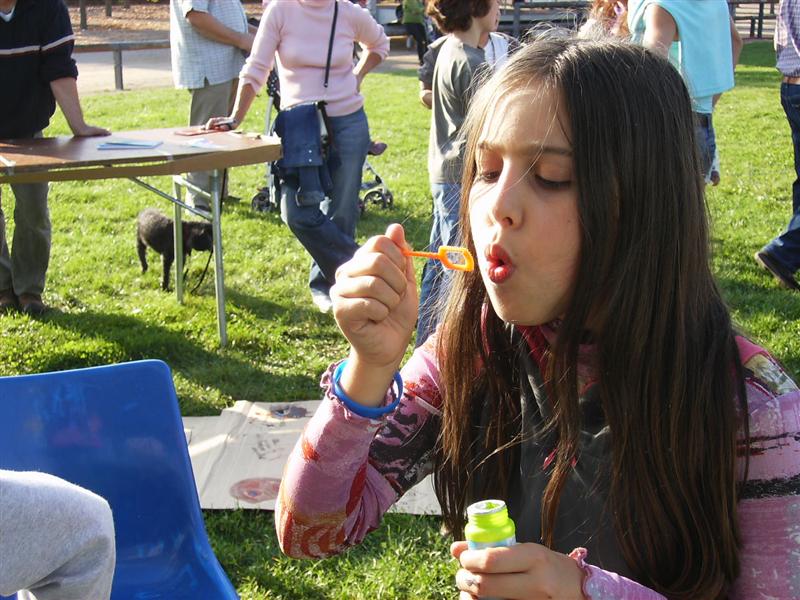 Léa fait des bulles aussi!!!